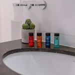 Huswell - Lovely And Open On Prime Location *