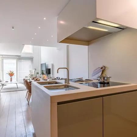 شقة Huswell - Lovely And Open On Prime Location كنوك هايست