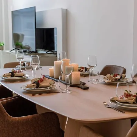 Casiola - Lovely And Open On Prime Location