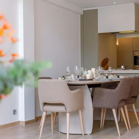 Casiola - Lovely And Open On Prime Location