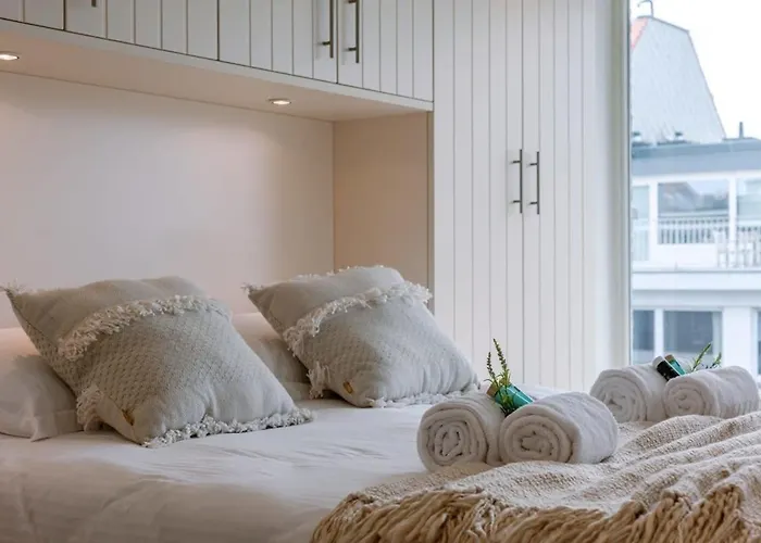 Huswell - Lovely And Open On Prime Location דירה קנוקה-הייסט