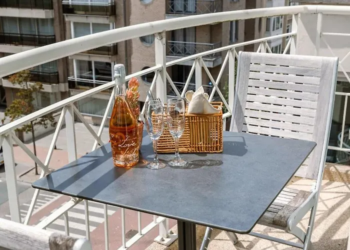 Huswell - Lovely And Open On Prime Location